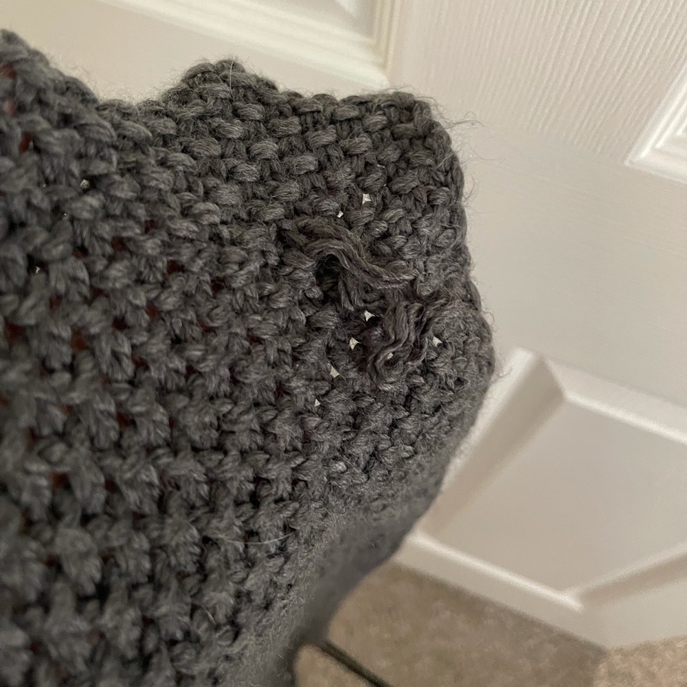Grey Infinity Scarf - Picture 3 of 4